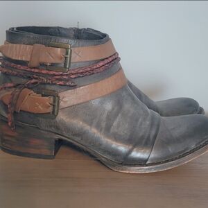 Freebird leather booties Simba size 8